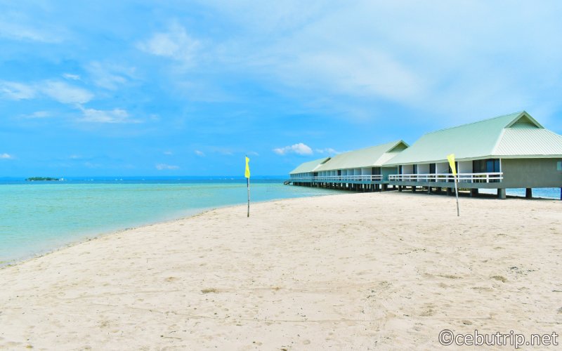 8 popular remote islands that can be reached on a day trip in Cebu.Hilutungan